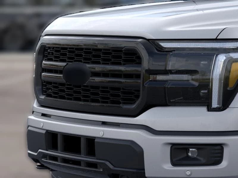 Ford F-150 LARIAT 4WD SuperCrew 5.5' Box 2025 — side view