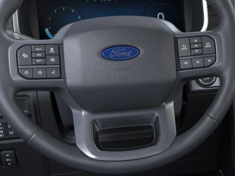 Ford F-150 LARIAT 4WD SuperCrew 6.5' Box 2026 — side view