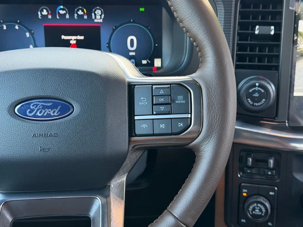 Ford F-150 King Ranch 4WD SuperCrew 5.5' Box 2026 — side view