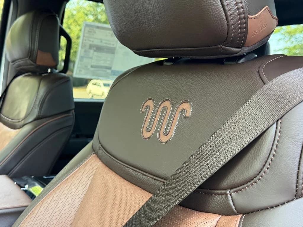 Ford F-150 King Ranch 4WD SuperCrew 5.5' Box 2026 — side view