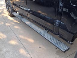 Ford F-150 Platinum 4WD SuperCrew 5.5' Box 2026 — side view