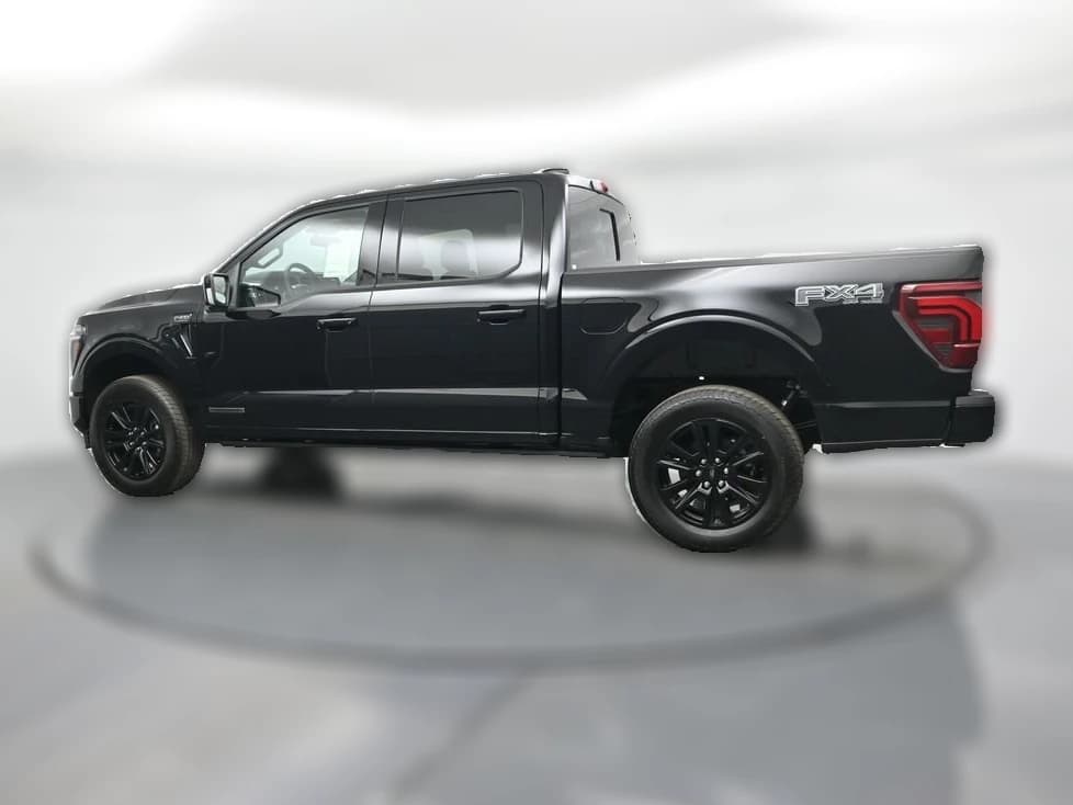 Ford F-150 Platinum 4WD SuperCrew 5.5' Box 2025 — side view