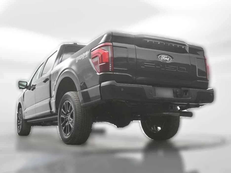 Ford F-150 Platinum 4WD SuperCrew 5.5' Box 2025 — side view
