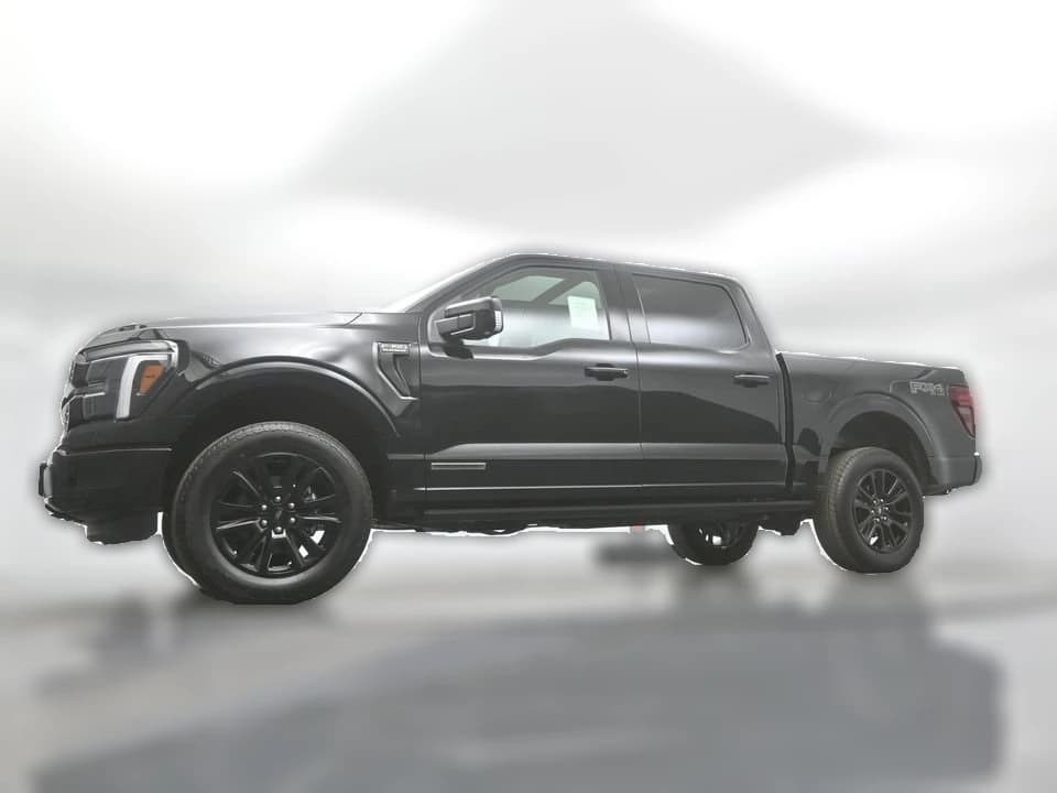 Ford F-150 Platinum 4WD SuperCrew 5.5' Box 2025 — side view