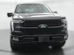 Ford F-150 Platinum 4WD SuperCrew 5.5' Box 2025 — side view
