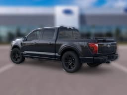 Ford F-150 Platinum 4WD SuperCrew 5.5' Box 2025 — side view