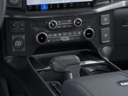 Ford F-150 Platinum 4WD SuperCrew 5.5' Box 2025 — side view