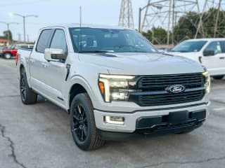 Ford F-150 Platinum 4WD SuperCrew 5.5' Box
