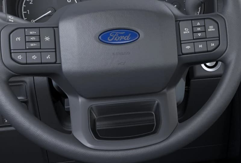 Ford F-150 XL 2WD Reg Cab 6.5' Box 2026 — side view