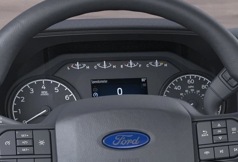 Ford F-150 XL 2WD Reg Cab 6.5' Box 2026 — side view