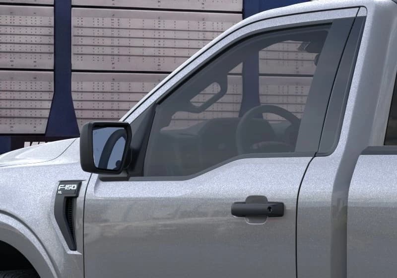 Ford F-150 XL 2WD Reg Cab 6.5' Box 2026 — side view