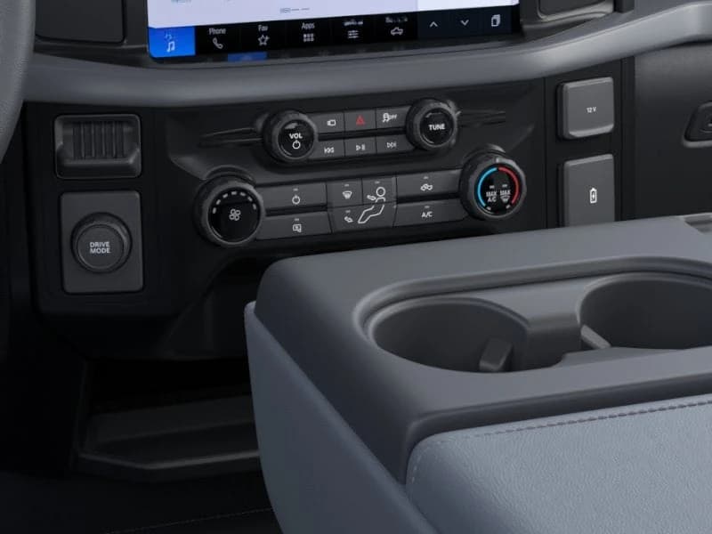 Ford F-150 XL 2WD Reg Cab 8' Box 2026 — side view