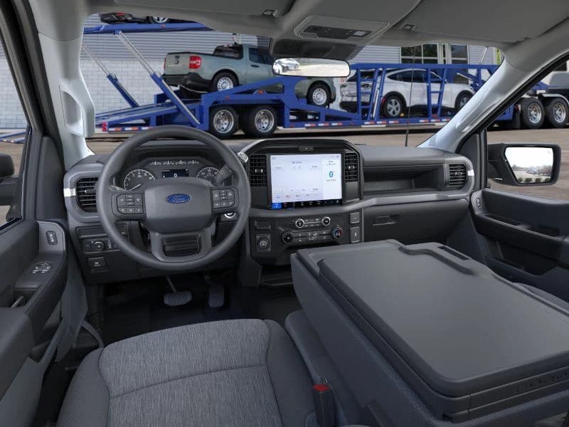 Ford F-150 XL 4WD Reg Cab 6.5' Box 2026 — side view
