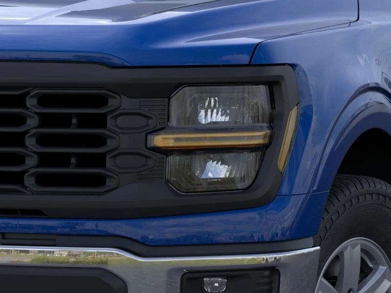 Ford F-150 XL 4WD Reg Cab 6.5' Box 2026 — side view