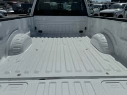 Ford Super Duty F-350 SRW XL 2WD Reg Cab 8' Box 2024 — side view