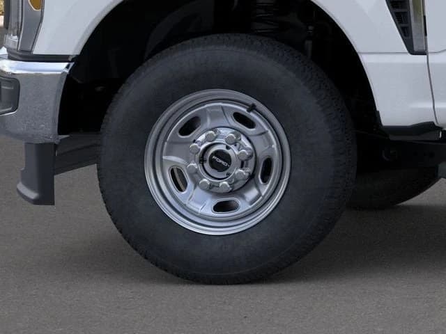 Ford Super Duty F-350 SRW XL 4WD Reg Cab 8' Box 2026 — side view