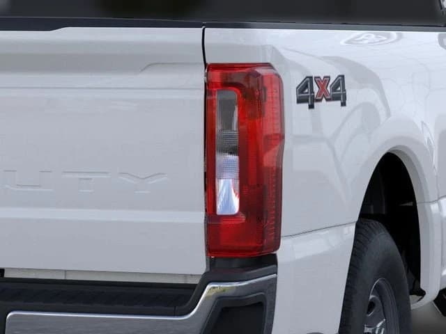 Ford Super Duty F-350 SRW XL 4WD Reg Cab 8' Box 2026 — side view