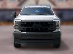 Ford Super Duty F-350 SRW XL 4WD Reg Cab 8' Box 2027 — side view