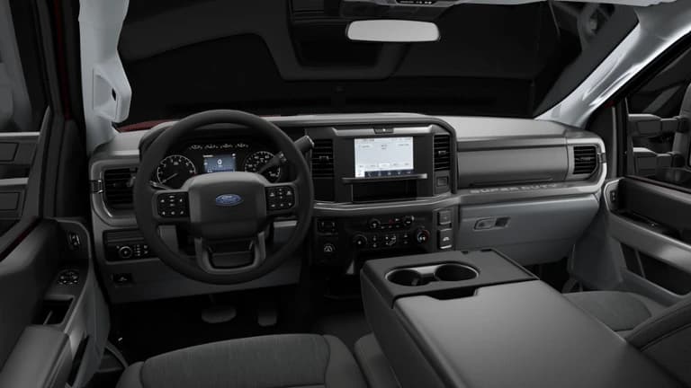 Ford Super Duty F-350 SRW XLT 4WD Reg Cab 8' Box 2027 — side view
