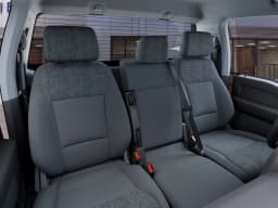 Ford Super Duty F-350 SRW XLT 4WD Reg Cab 8' Box 2027 — side view