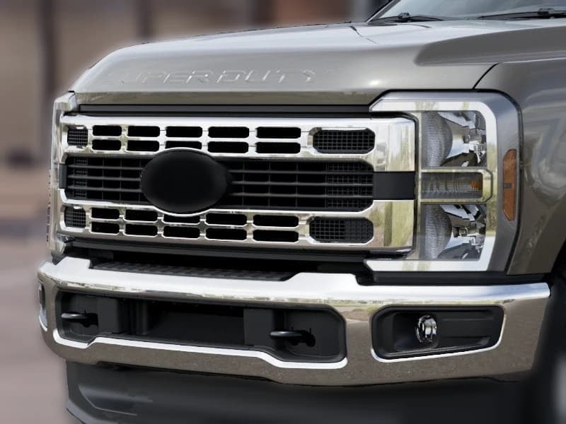 Ford Super Duty F-350 SRW XLT 4WD Reg Cab 8' Box 2027 — side view