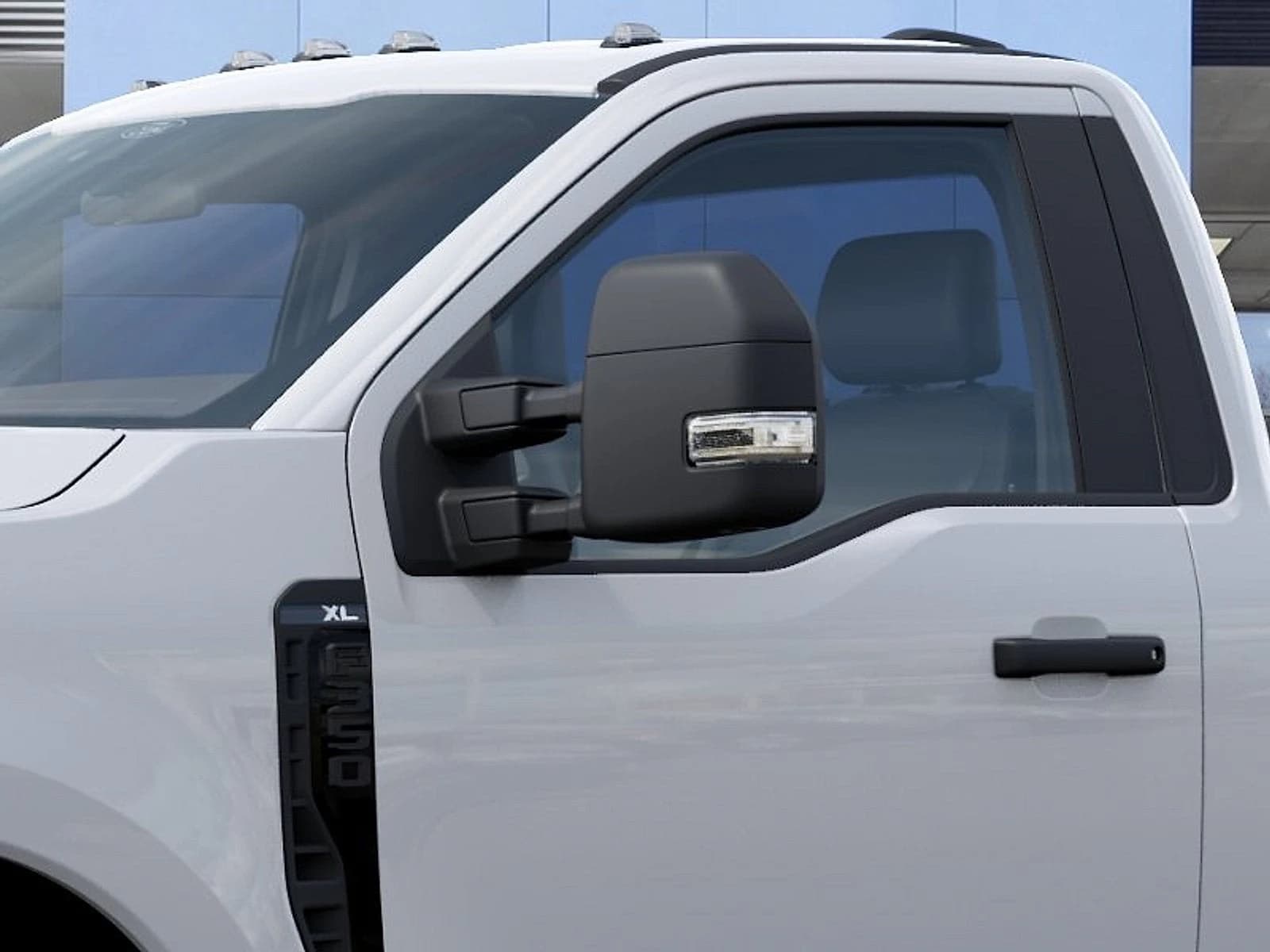 Ford Super Duty F-350 SRW XL 4WD Reg Cab 8' Box 2027 — side view