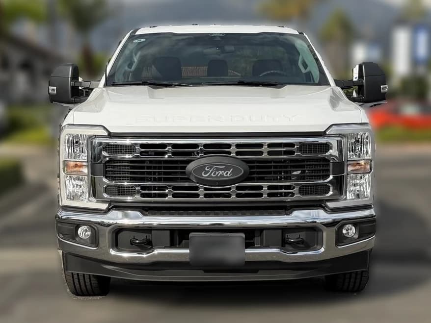 Ford Super Duty F-350 DRW XLT 2WD Reg Cab 8' Box 2026 — side view