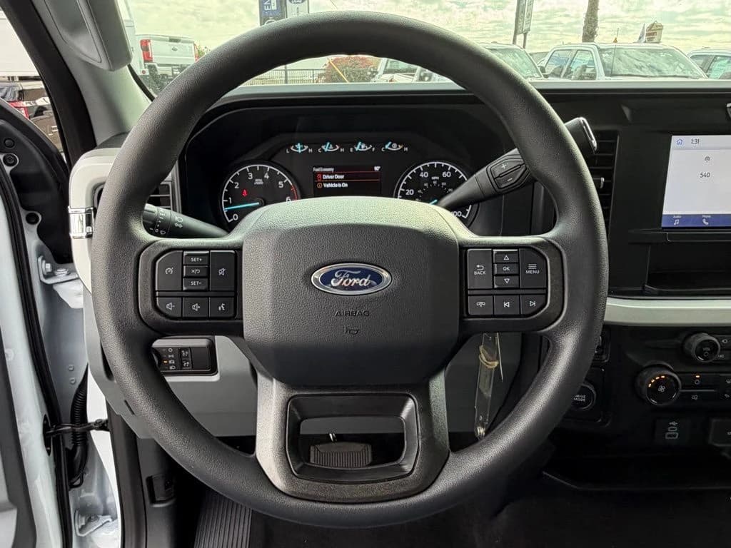 Ford Super Duty F-350 DRW XLT 2WD Reg Cab 8' Box 2026 — side view