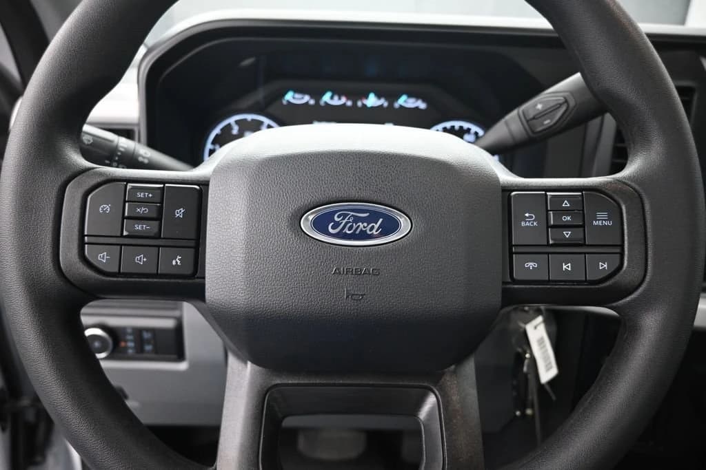 Ford Super Duty F-350 DRW XL 2WD Reg Cab 8' Box 2026 — side view