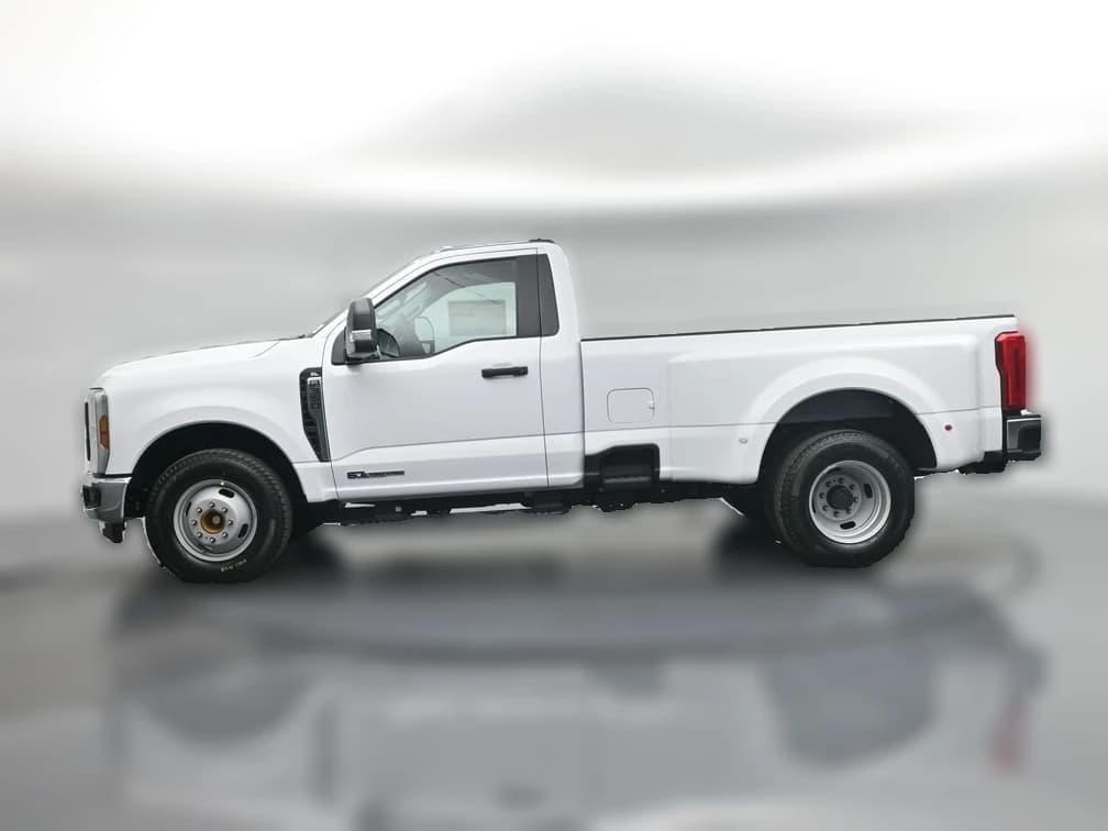 Ford Super Duty F-350 DRW XL 2WD Reg Cab 8' Box 2026 — side view
