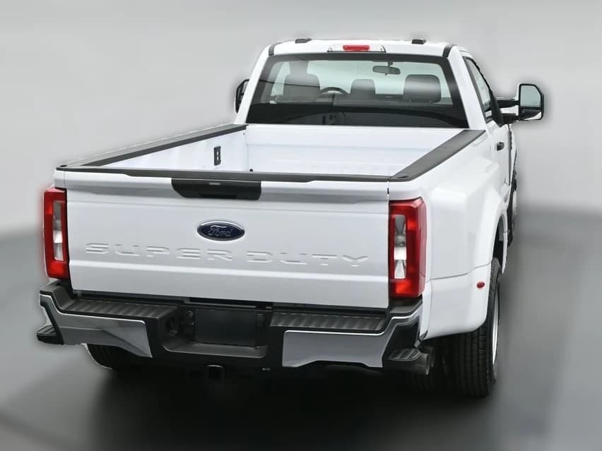 Ford Super Duty F-350 DRW XL 2WD Reg Cab 8' Box 2026 — side view