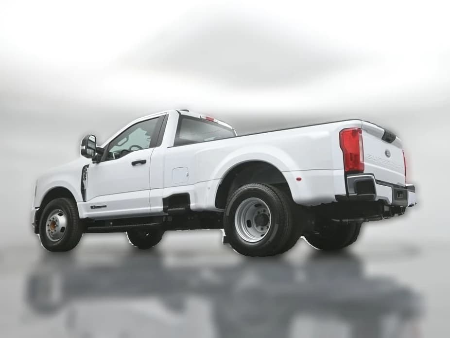 Ford Super Duty F-350 DRW XL 2WD Reg Cab 8' Box 2026 — side view