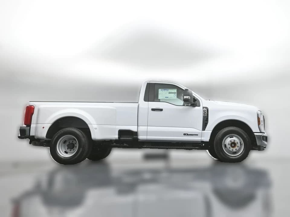 Ford Super Duty F-350 DRW XL 2WD Reg Cab 8' Box 2026 — side view