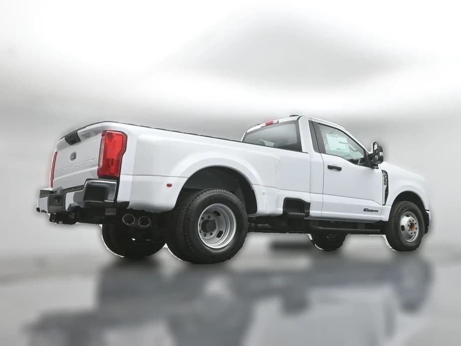 Ford Super Duty F-350 DRW XL 2WD Reg Cab 8' Box 2026 — side view