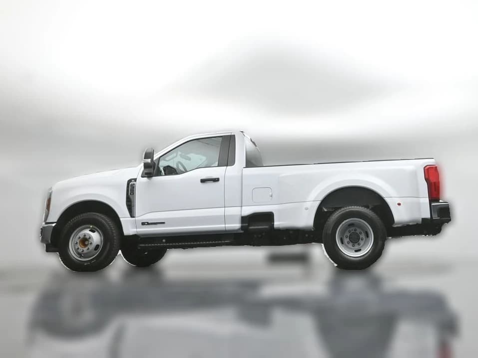 Ford Super Duty F-350 DRW XL 2WD Reg Cab 8' Box 2026 — side view