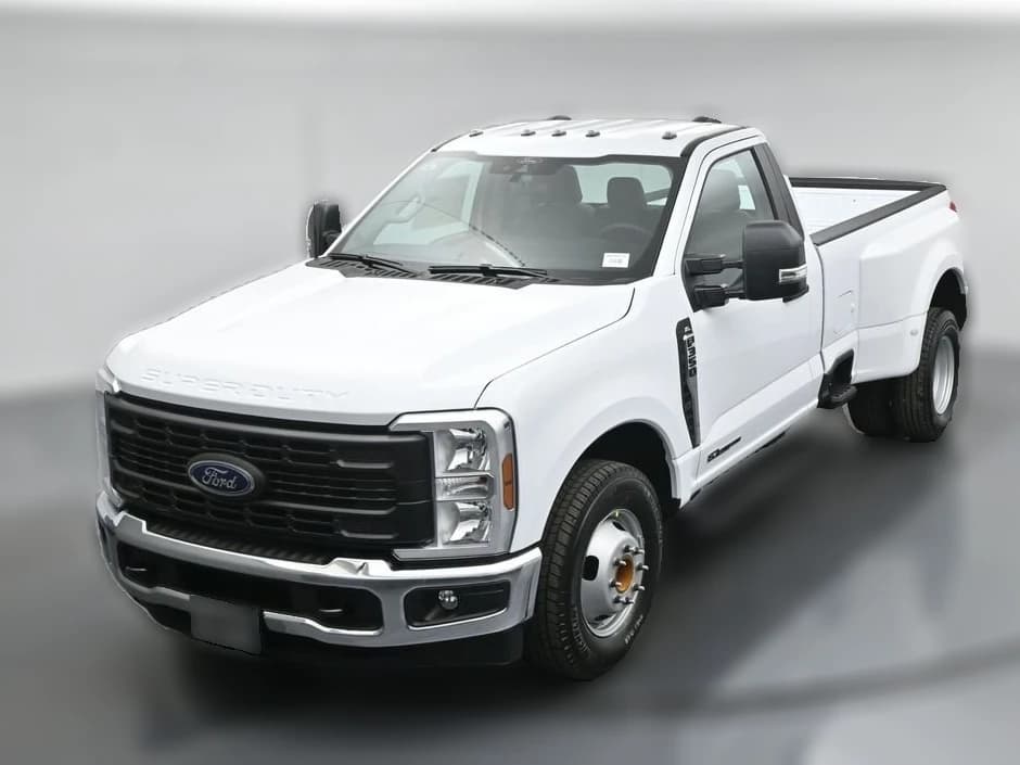 Ford Super Duty F-350 DRW XL 2WD Reg Cab 8' Box 2026 — side view