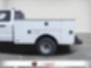 Ford Super Duty F-350 DRW XLT 4WD Reg Cab 8' Box