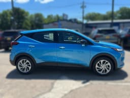 Chevrolet Bolt LT FWD 4dr 2027 — side view