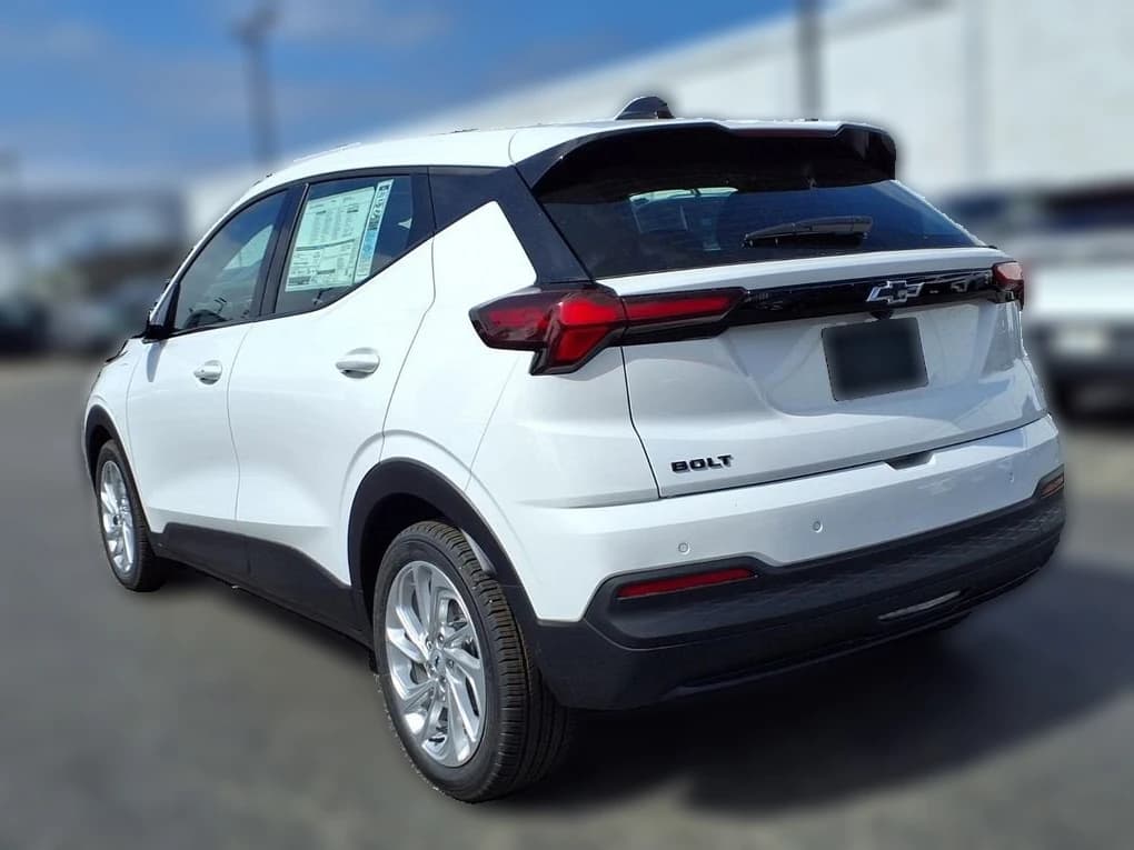 Chevrolet Bolt LT FWD 4dr 2027 — side view