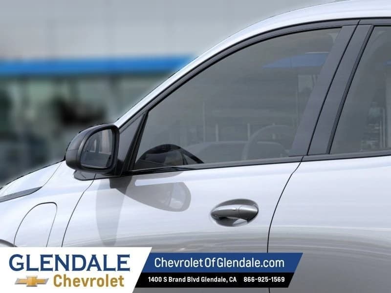 Chevrolet Bolt LT FWD 4dr 2027 — side view
