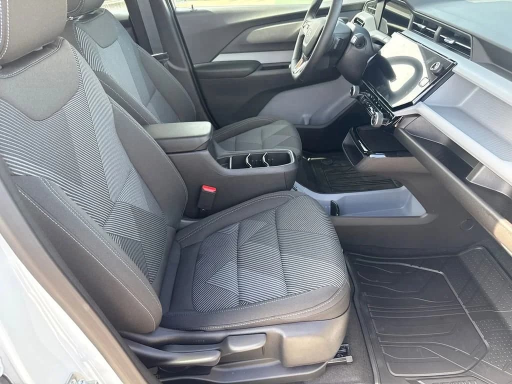 Chevrolet Bolt LT FWD 4dr 2027 — side view