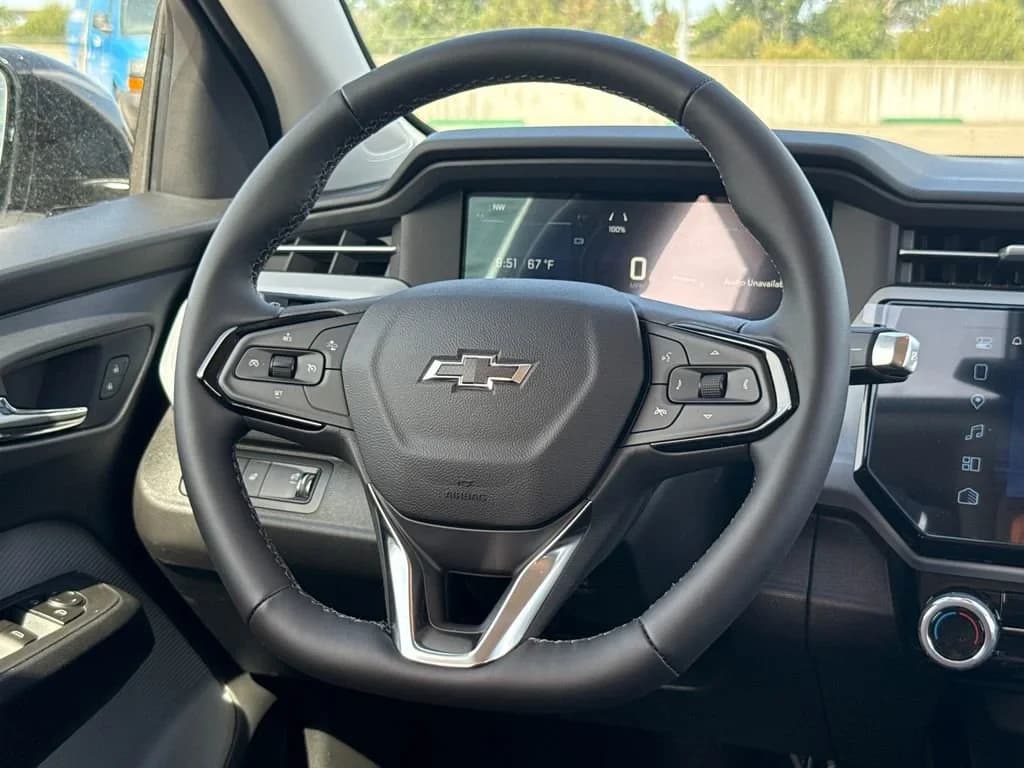 Chevrolet Bolt LT FWD 4dr 2027 — side view