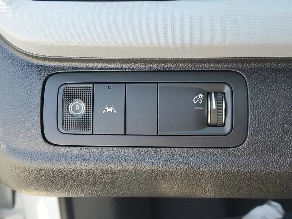 Chevrolet Bolt LT FWD 4dr 2027 — side view