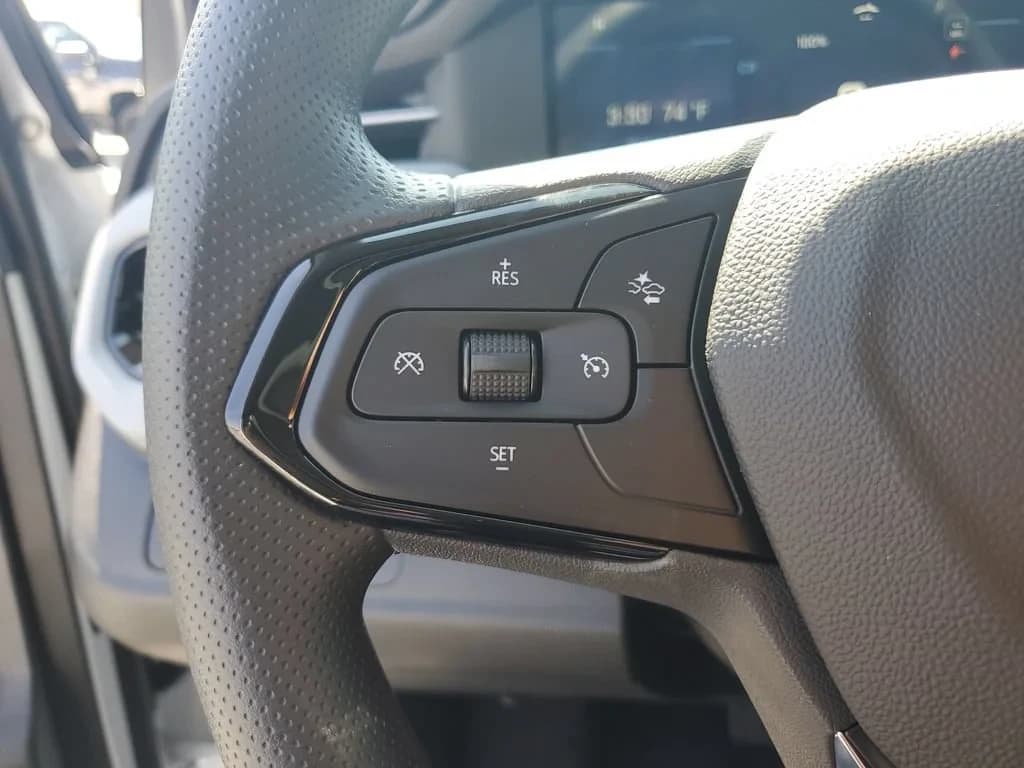 Chevrolet Bolt LT FWD 4dr 2027 — side view