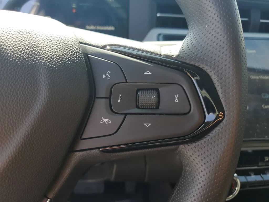 Chevrolet Bolt LT FWD 4dr 2027 — side view