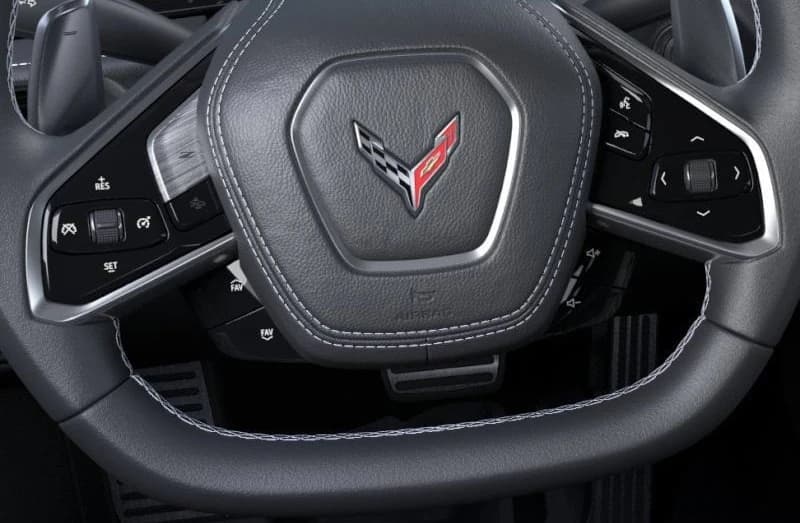 Chevrolet Corvette 1LT 2dr Stingray Cpe 2027 — side view