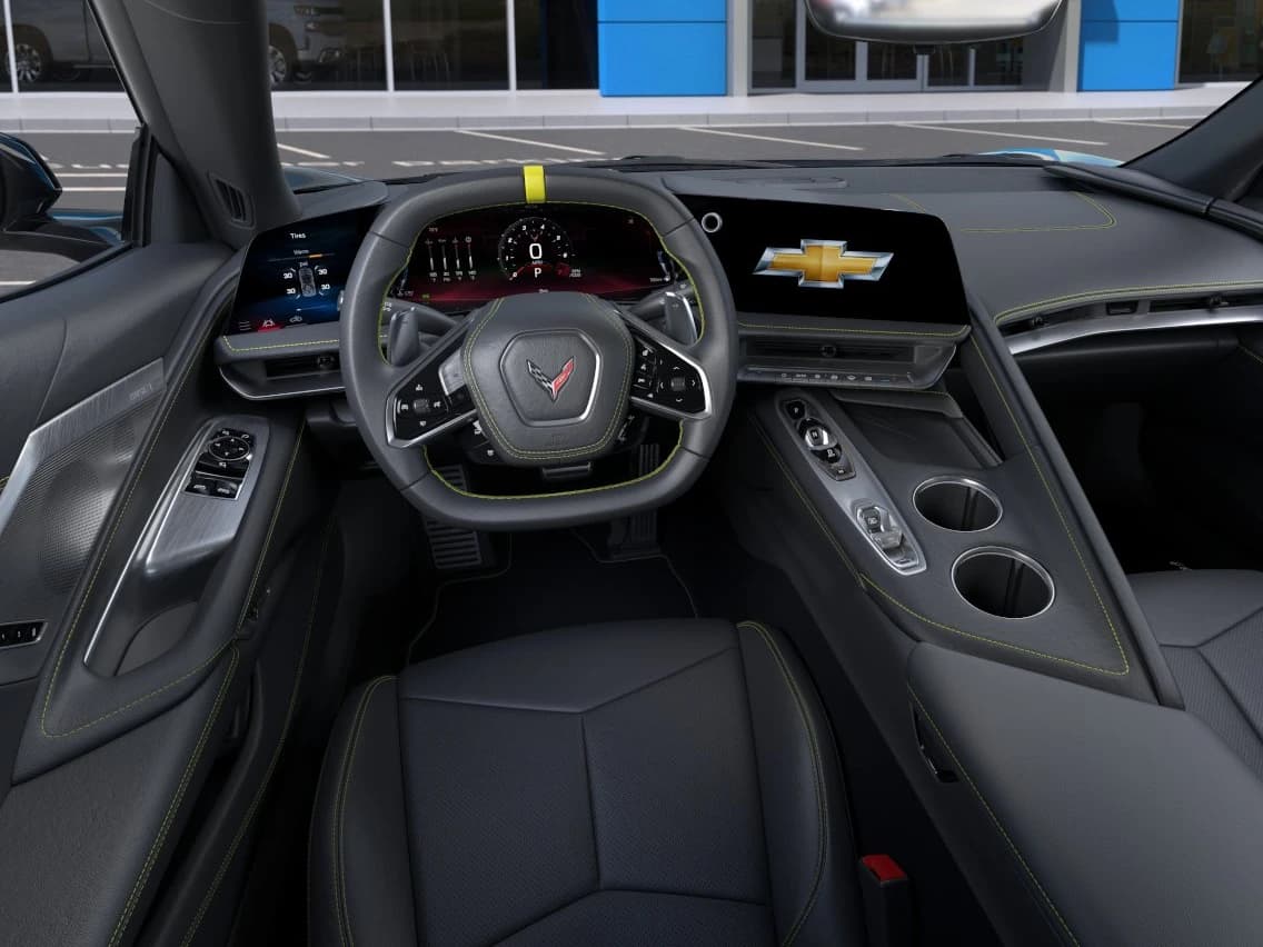 Chevrolet Corvette 2LT 2dr Stingray Cpe 2026 — side view