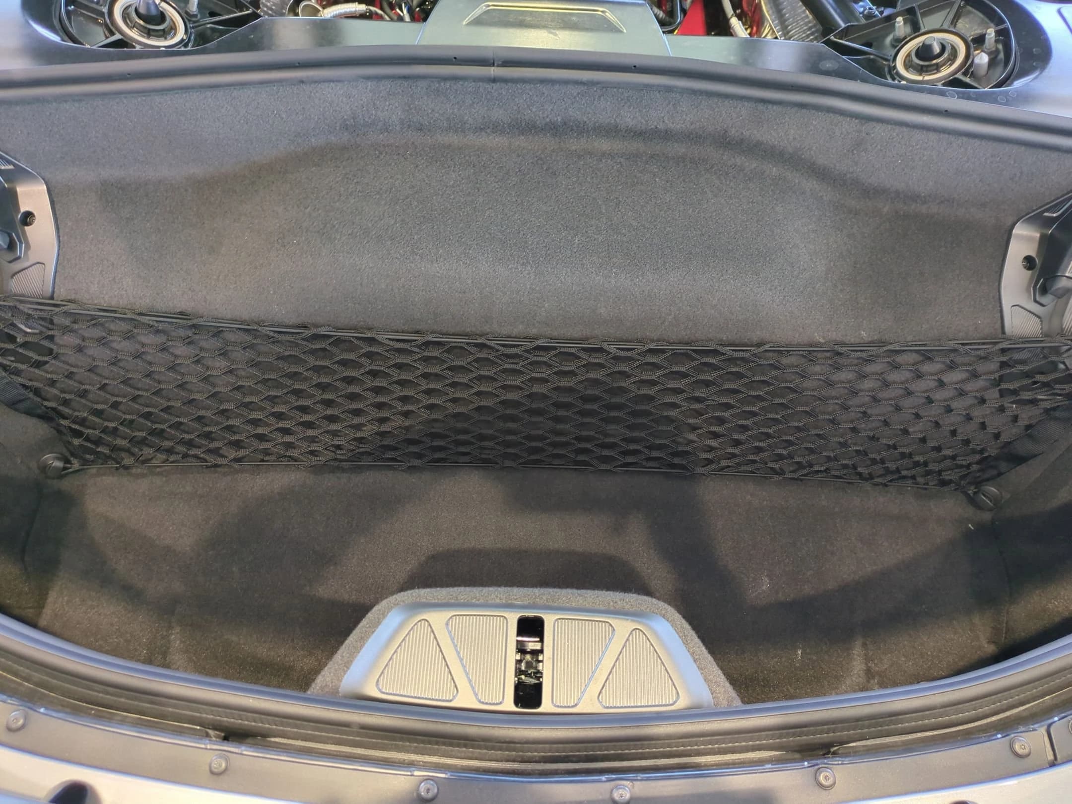 Chevrolet Corvette 2LT 2dr Stingray Cpe 2026 — side view