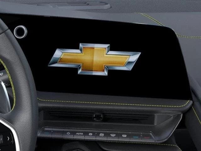 Chevrolet Corvette 2LT 2dr Stingray Cpe 2027 — side view