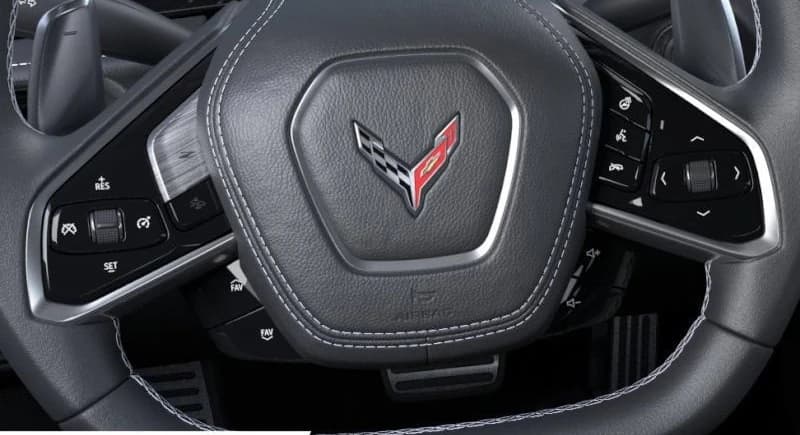 Chevrolet Corvette 2LT 2dr Stingray Cpe 2027 — side view